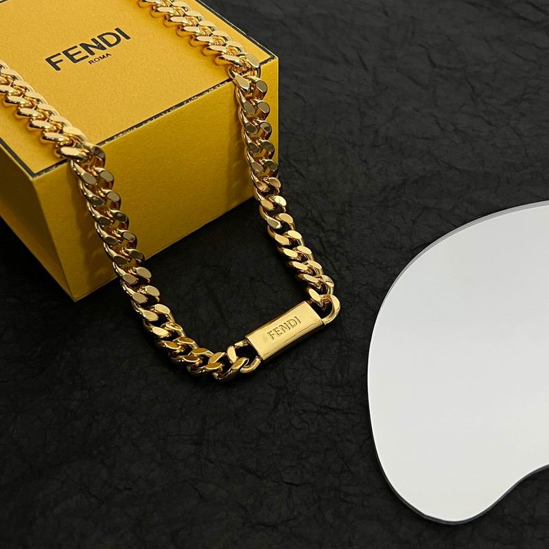 Fendi necklace 03lyx18